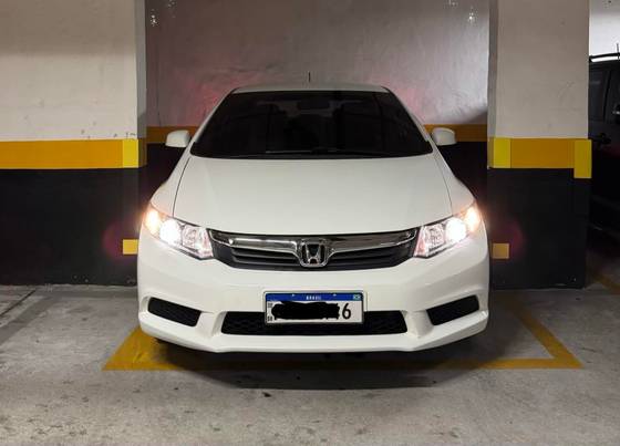HONDA CIVIC 1.8 LXS 16V FLEX 4P AUTOMÁTICO
